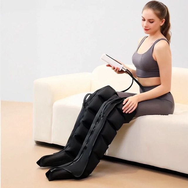 Séance de pressothérapie avec bottes de compression